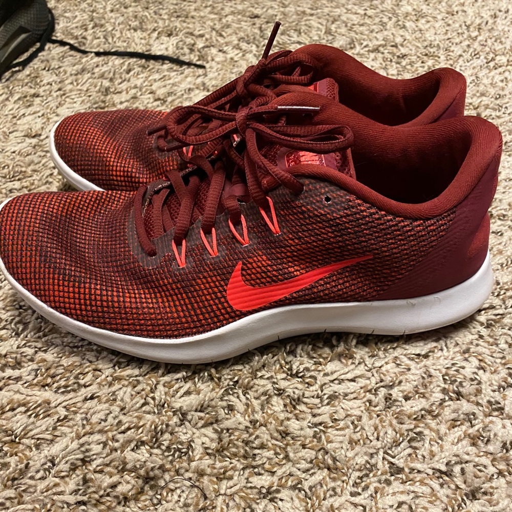 Nike Tennis Shoe